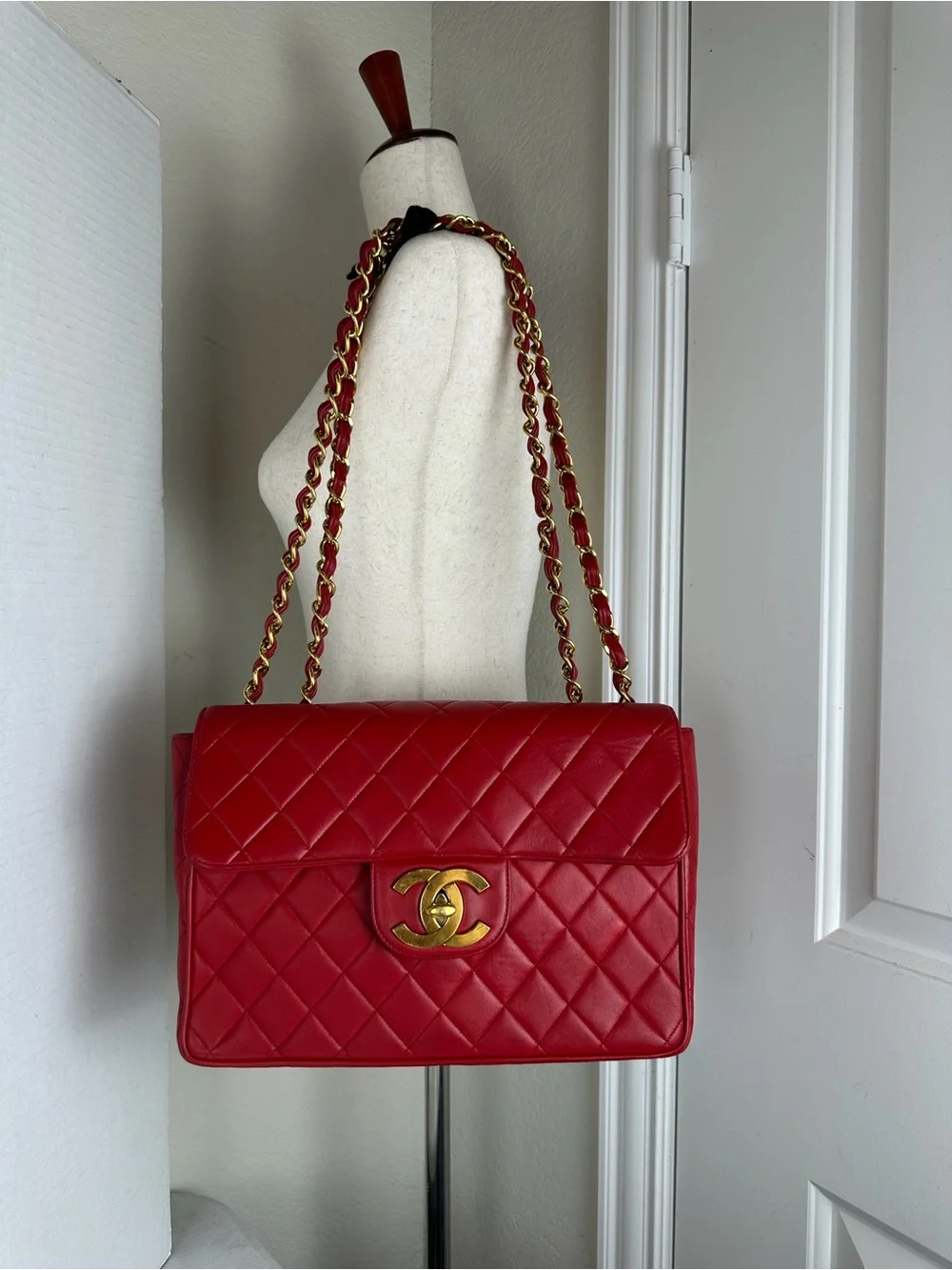 CHANEL JUMBO Classic Flap Bag Quilted Lambskin